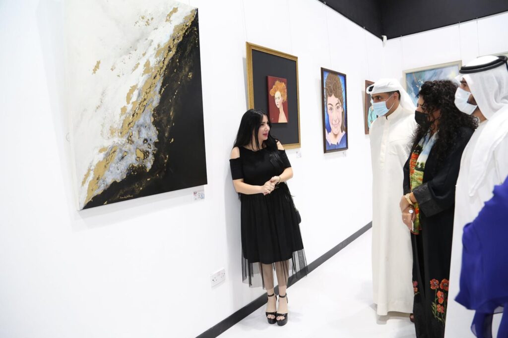معرض "حواء 3".. أنامل مبدعة يحملن رسالة حب وسلام الى العالم
