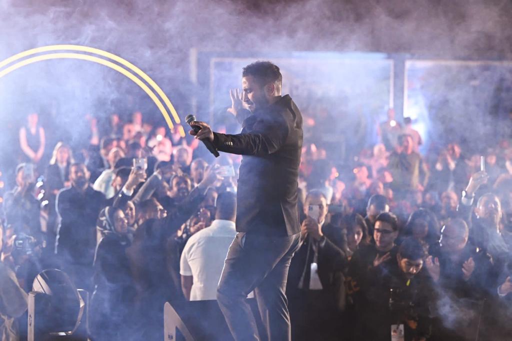 أحمد سعد يشعل العاصمة الإدارية بحفل عالمي ويستعد لجولة بالعالم العربي وأوروبا